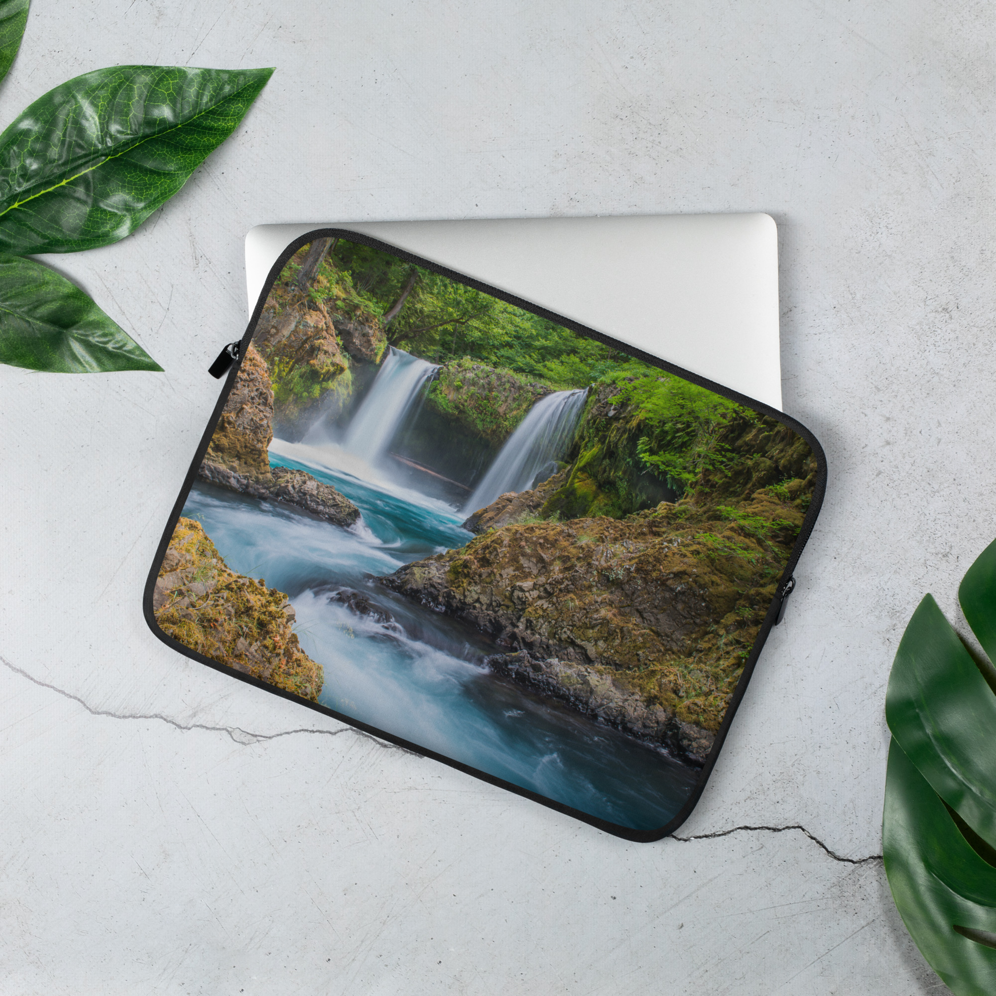 Spirit Falls, Washington - Laptop Sleeve
